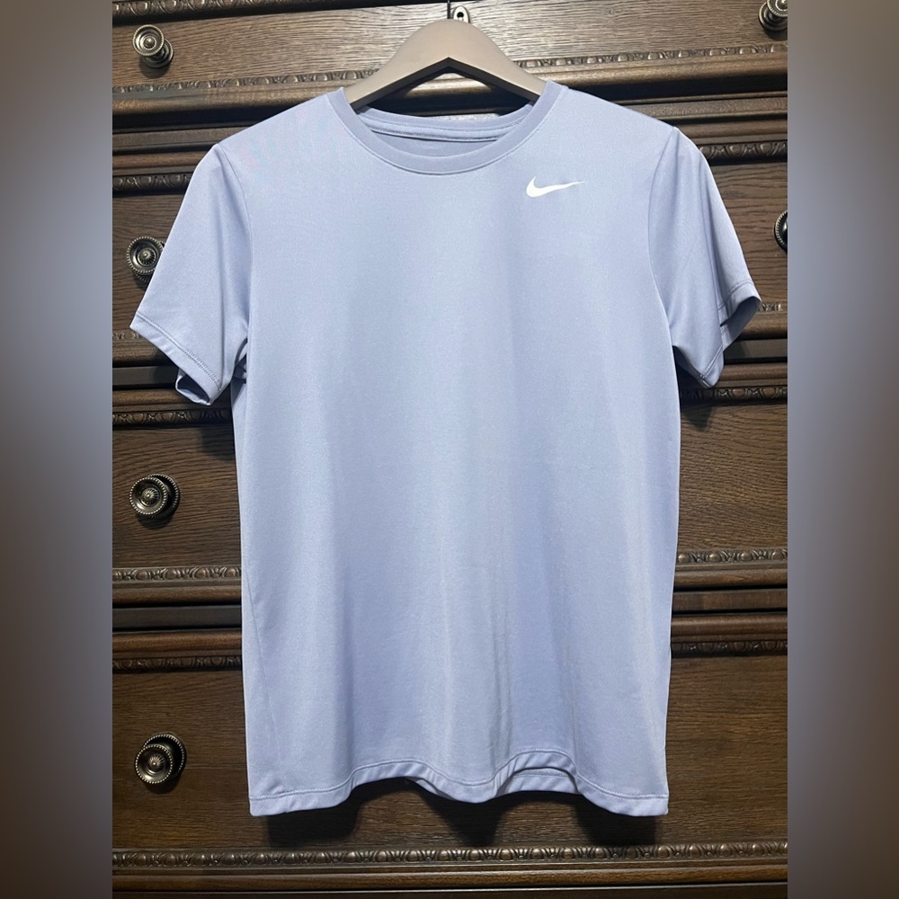 Women’s Nike Dri-fit tee